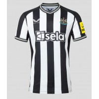 Newcastle United Tino Livramento #21 Hemmatröja 2023-24 Kortärmad